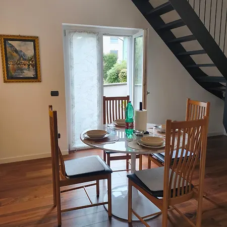 Relaxing Break Lario Lägenhet Gravedona